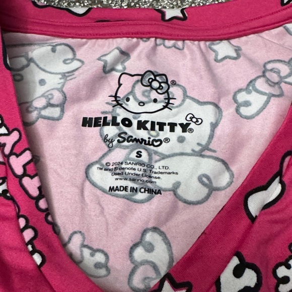 Hello kitty pajama set small - Picture 3 of 9
